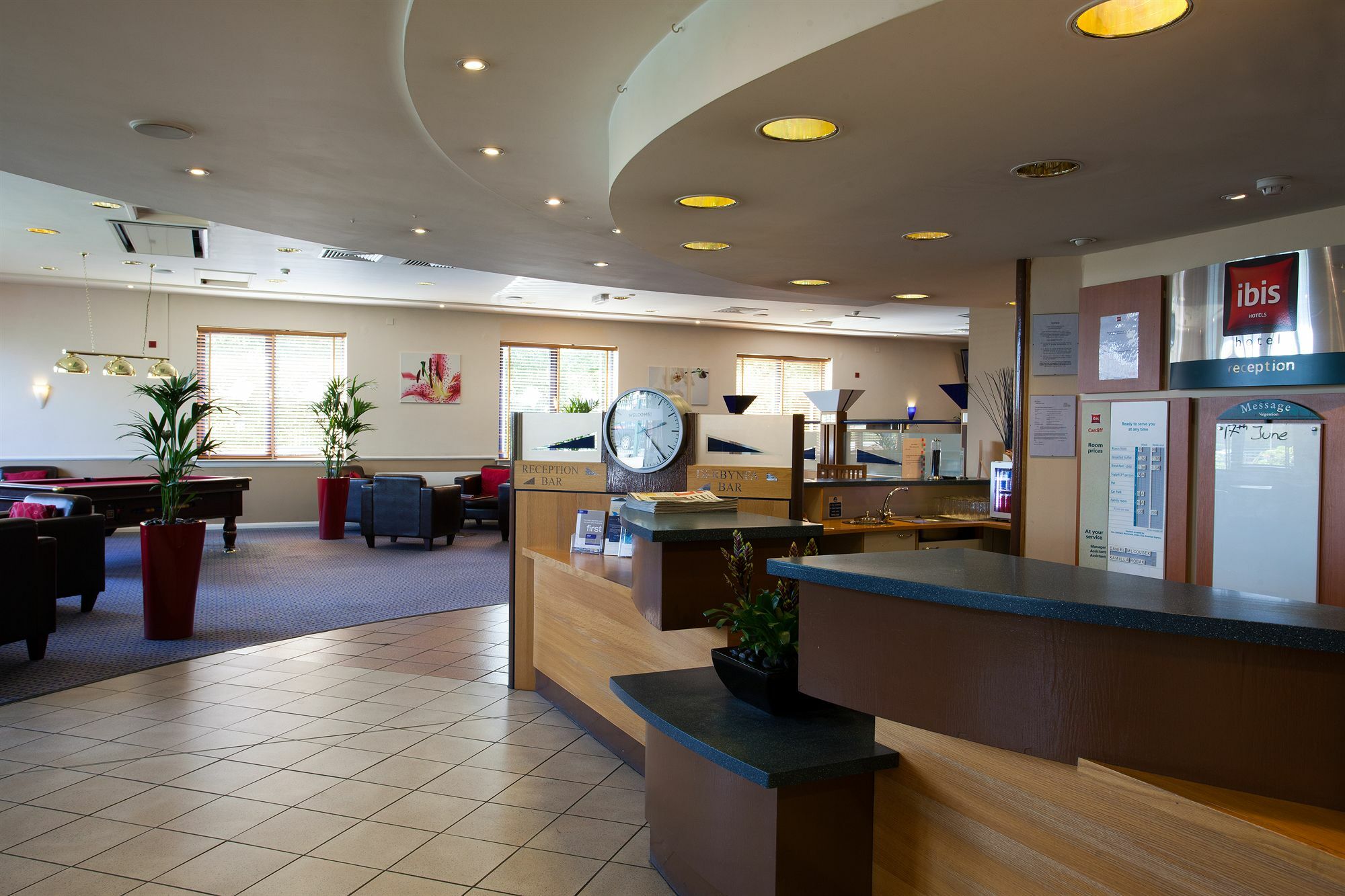 Ibis Cardiff Gate - International Business Park Hotel Luaran gambar